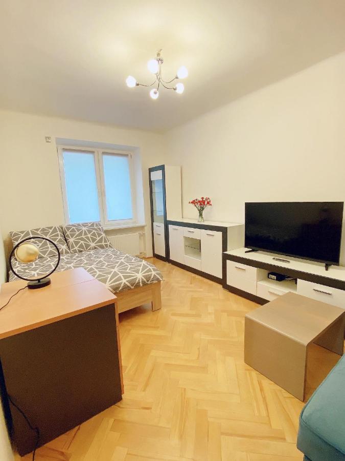 Apart Wiktoria Warszawa Exteriör bild